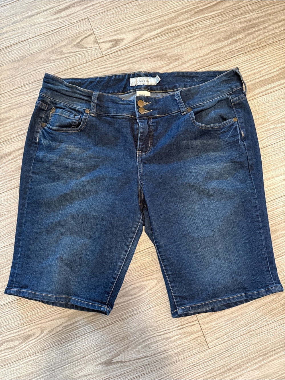 🏖️ Dark Blue Denim Bermuda Shorts